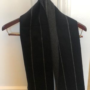 Banana republic two sided 100% cashmere scarf